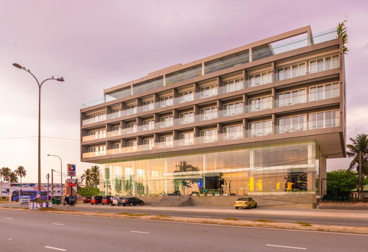 Blue Beach Galle Hotel Exterior photo